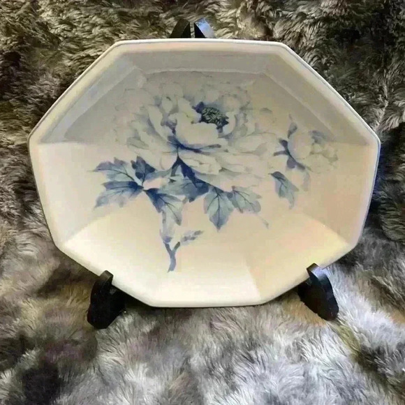 Nortake blue and white decorative  plate - Picture 7 of 9